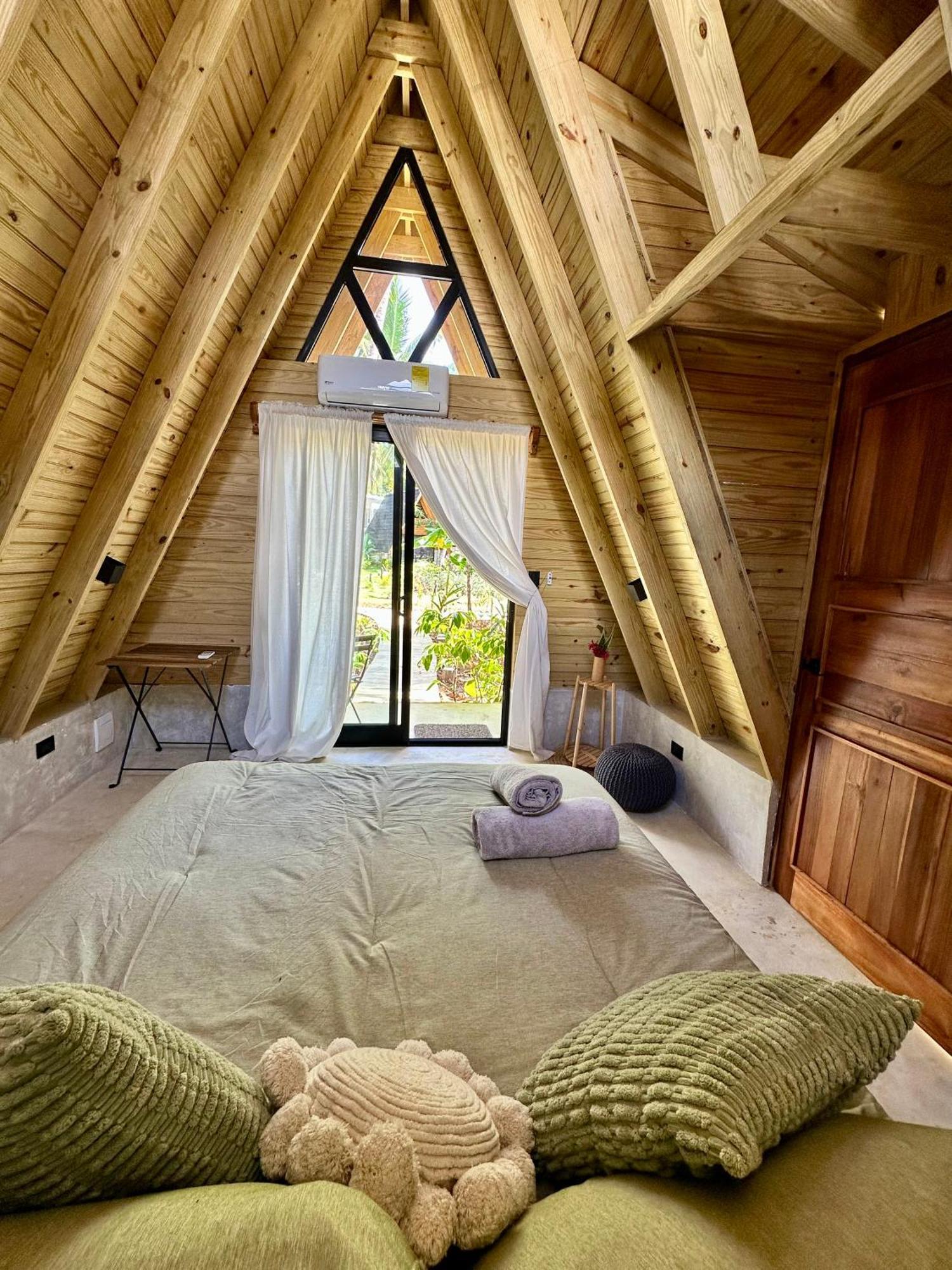 Leisy'S Garden Hostel & Rooms Samana Eksteriør billede